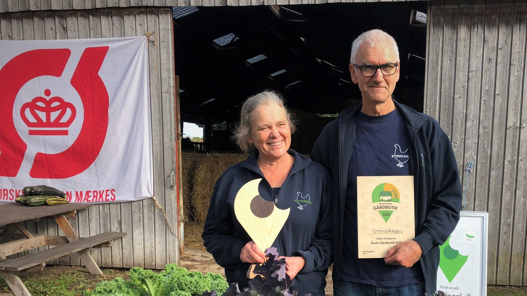 Elisabeth og Jens Otto Rasmussen håber at prisen som Årets Gårdbutik kan være med til at skabe øget trafik i de økologiske gårdbutikker over hele landet